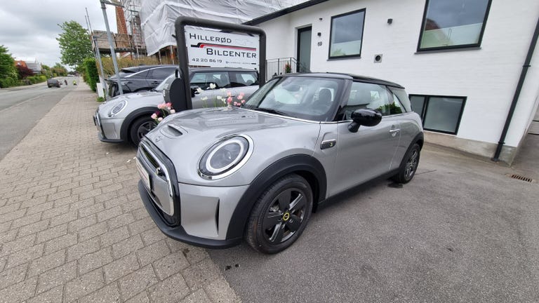 MINI Cooper SE Classic Trim