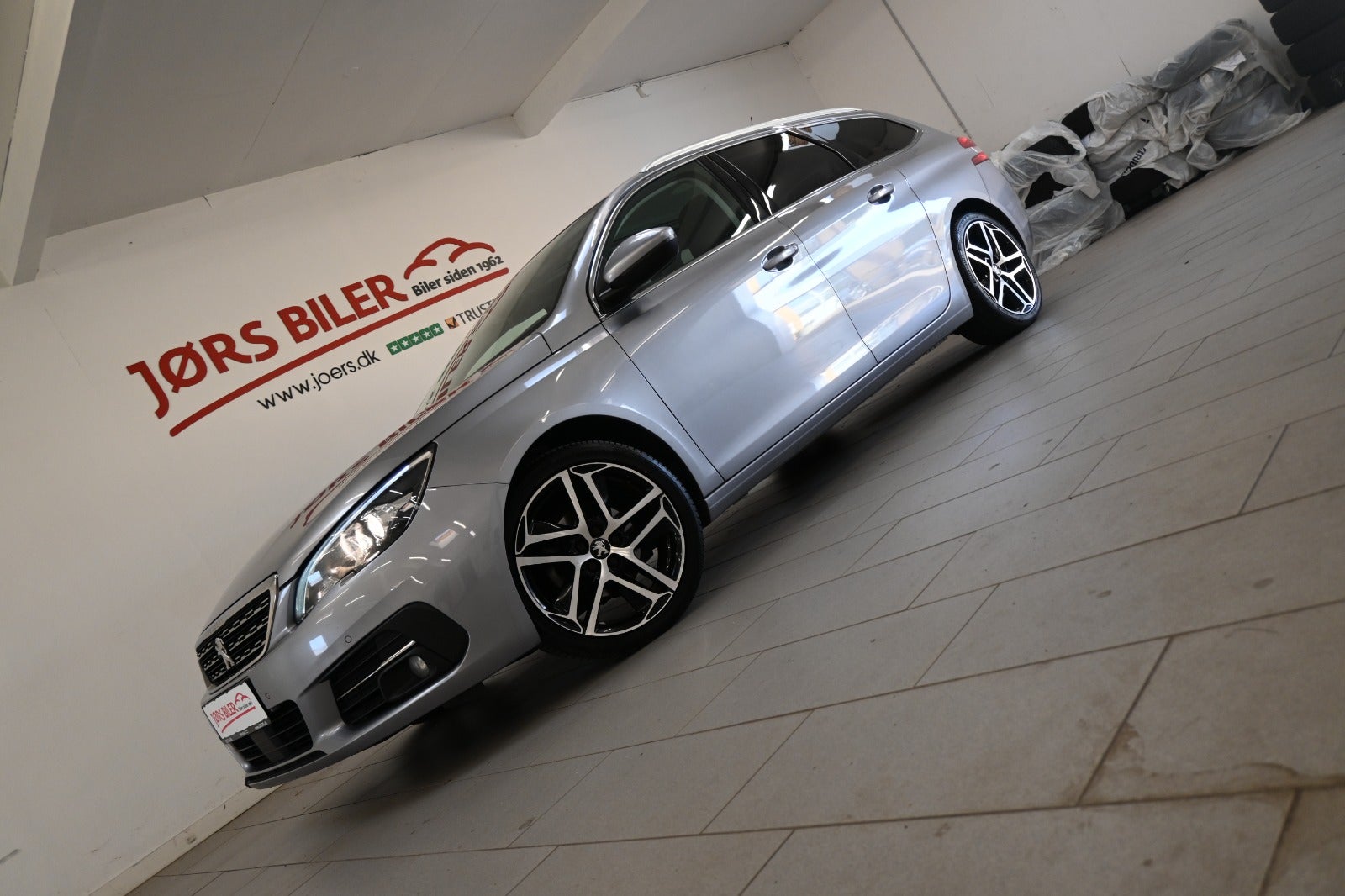 Peugeot 308 BlueHDi 130 Allure+ Sky SW