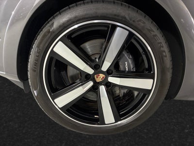 Porsche Cayenne E-Hybrid Tiptr. Van
