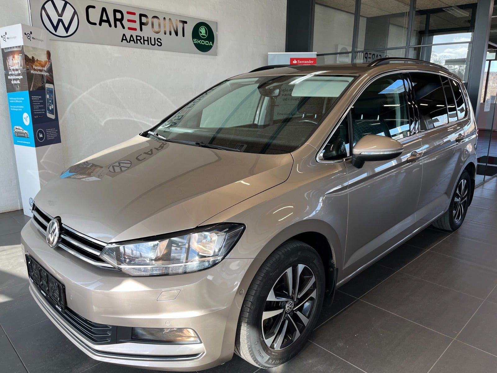 VW Touran 1,6 TDi 115 IQ.Drive DSG 7prs