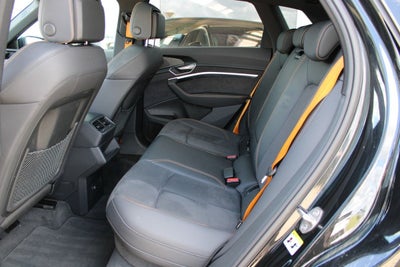 Audi e-tron Black Edition S-line quattro