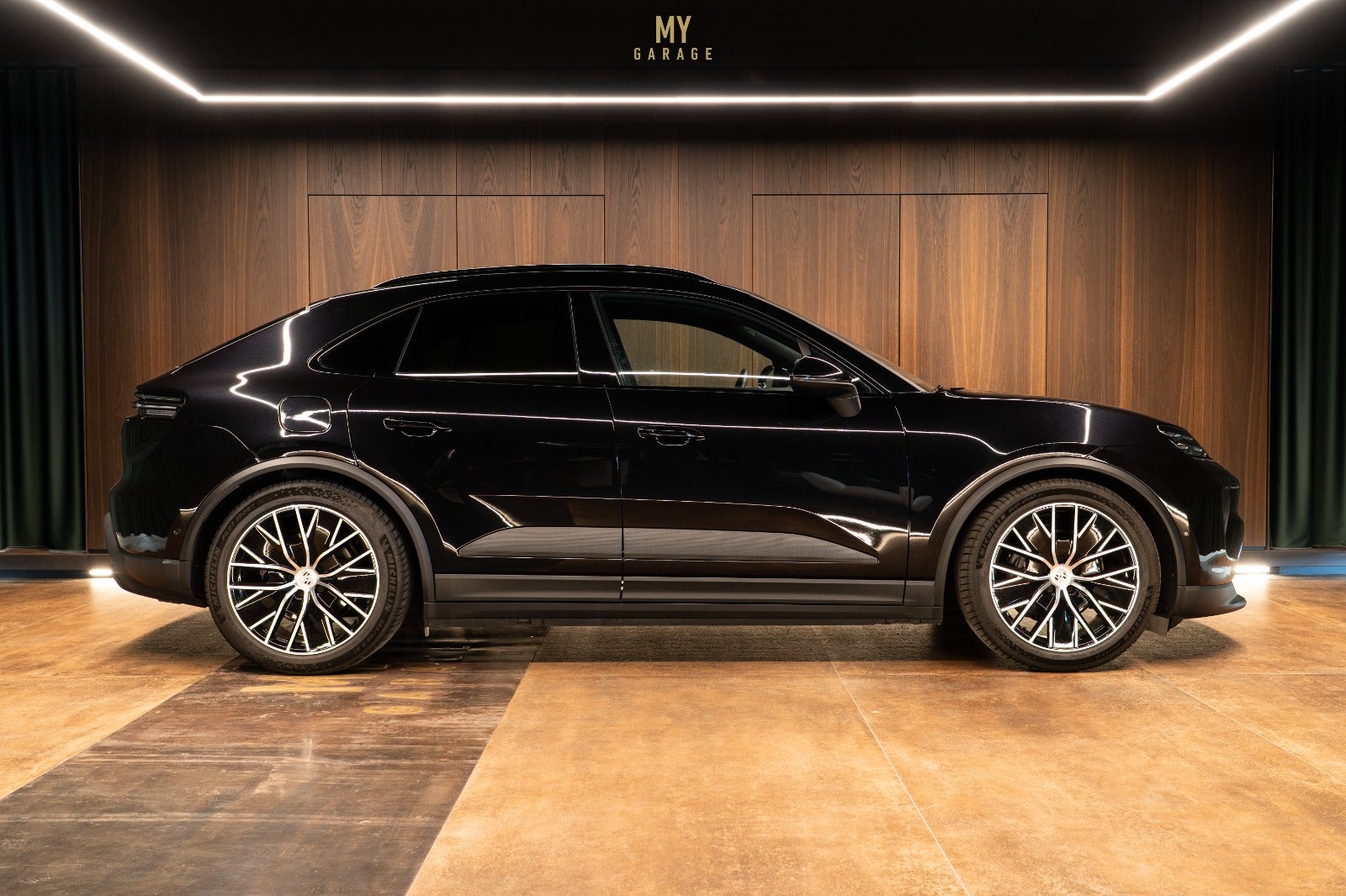 Porsche Macan 4 - 