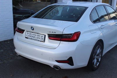 BMW 320i Sport Line aut.
