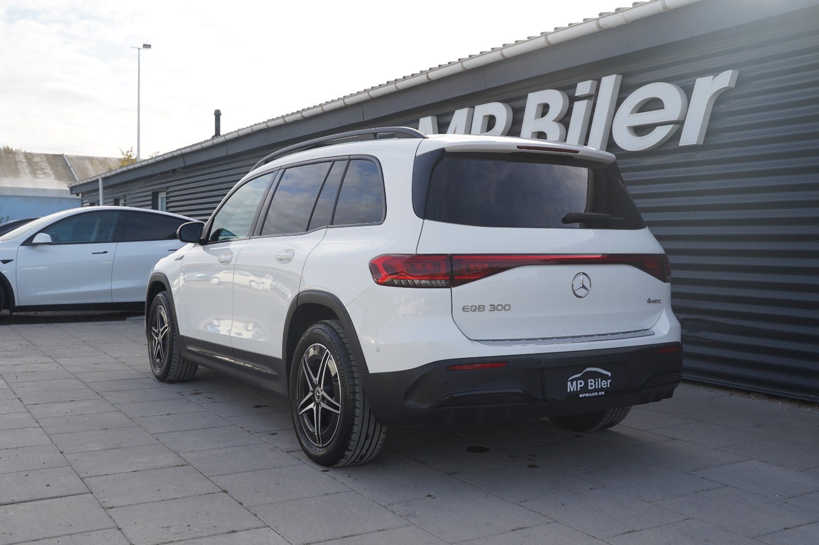 Billede af Mercedes EQB300  AMG Line 4Matic