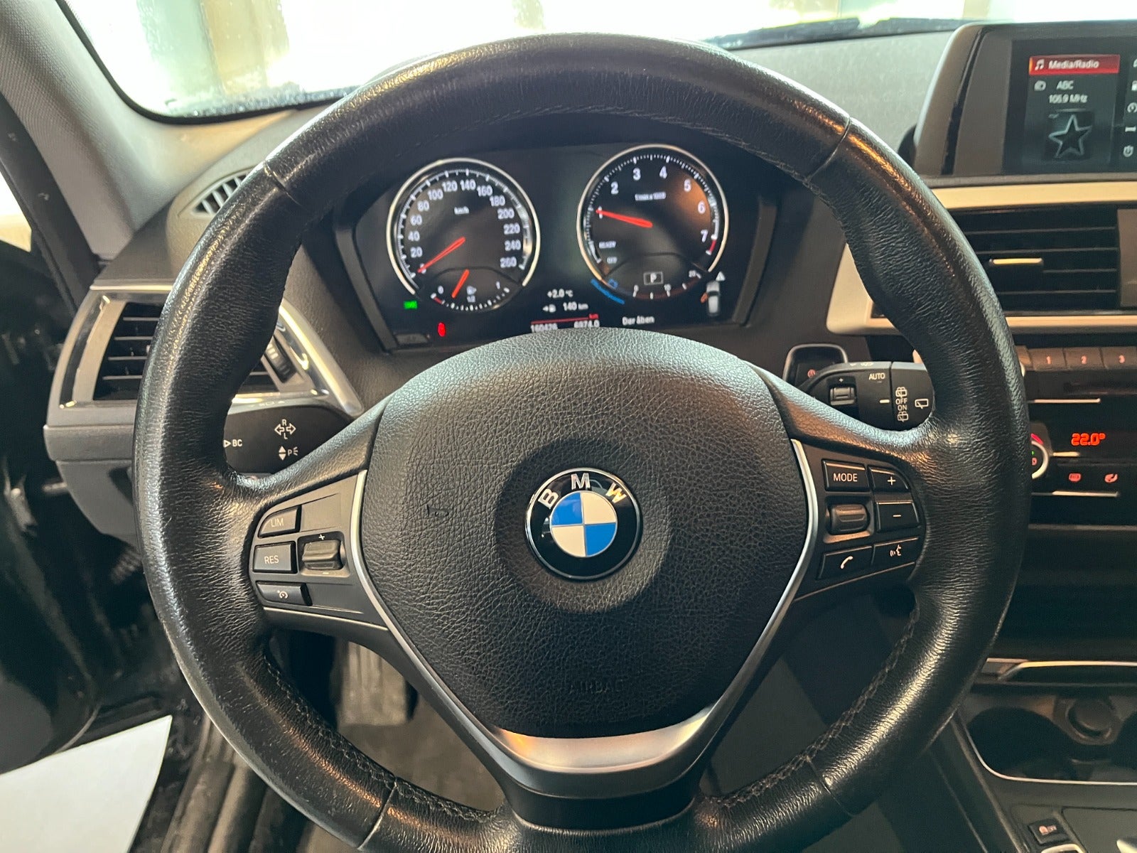 Billede af BMW 118i 1,5 Connected aut.