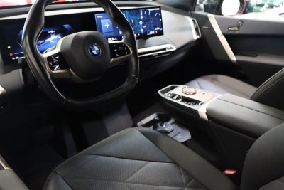 BMW iX xDrive40 Fully Charged