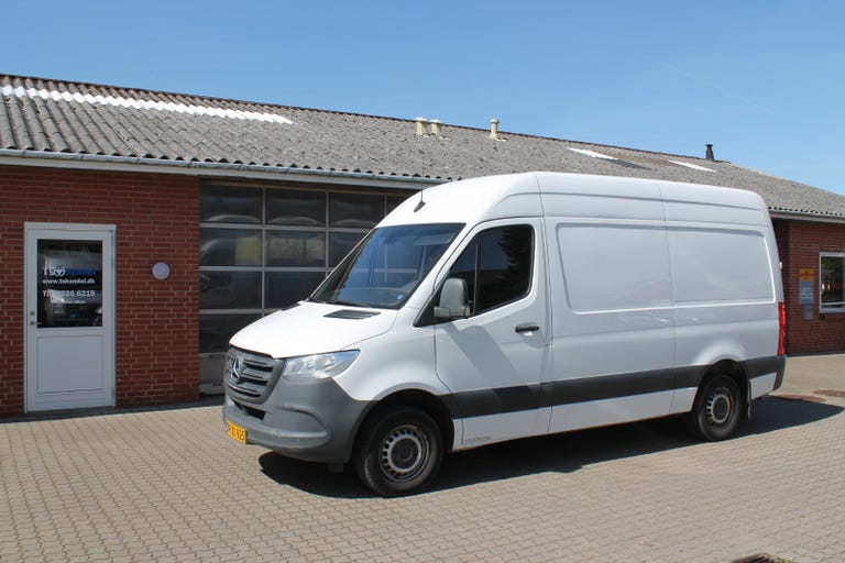 Mercedes Sprinter 316 CDi A2 Kassevogn RWD