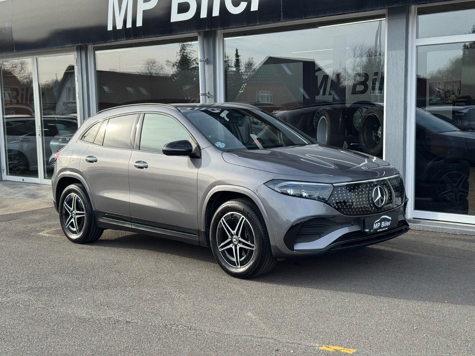 Billede af Mercedes EQA300  AMG Line 4Matic