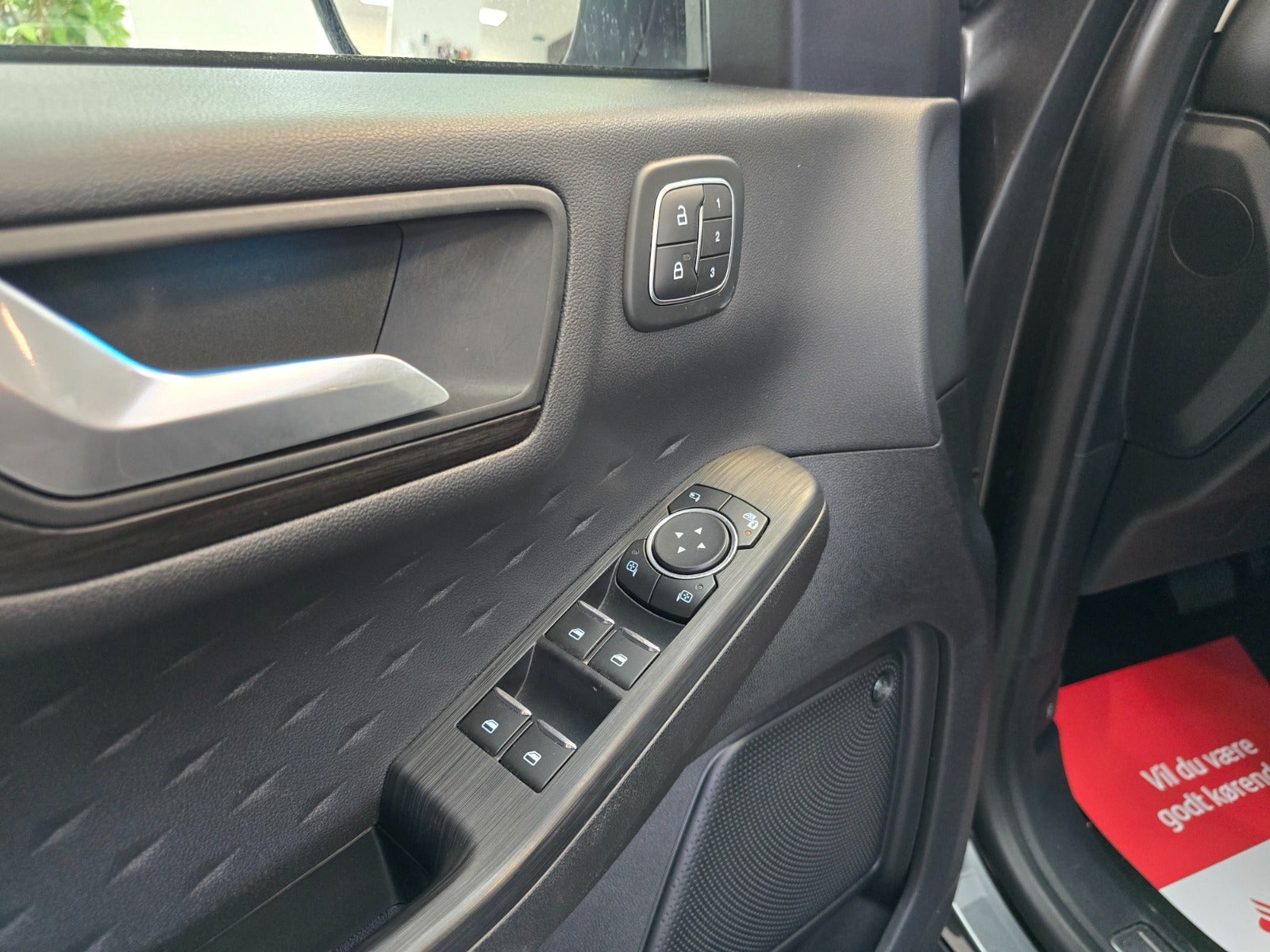 Billede af Ford Kuga 2,5 HEV Vignale CVT