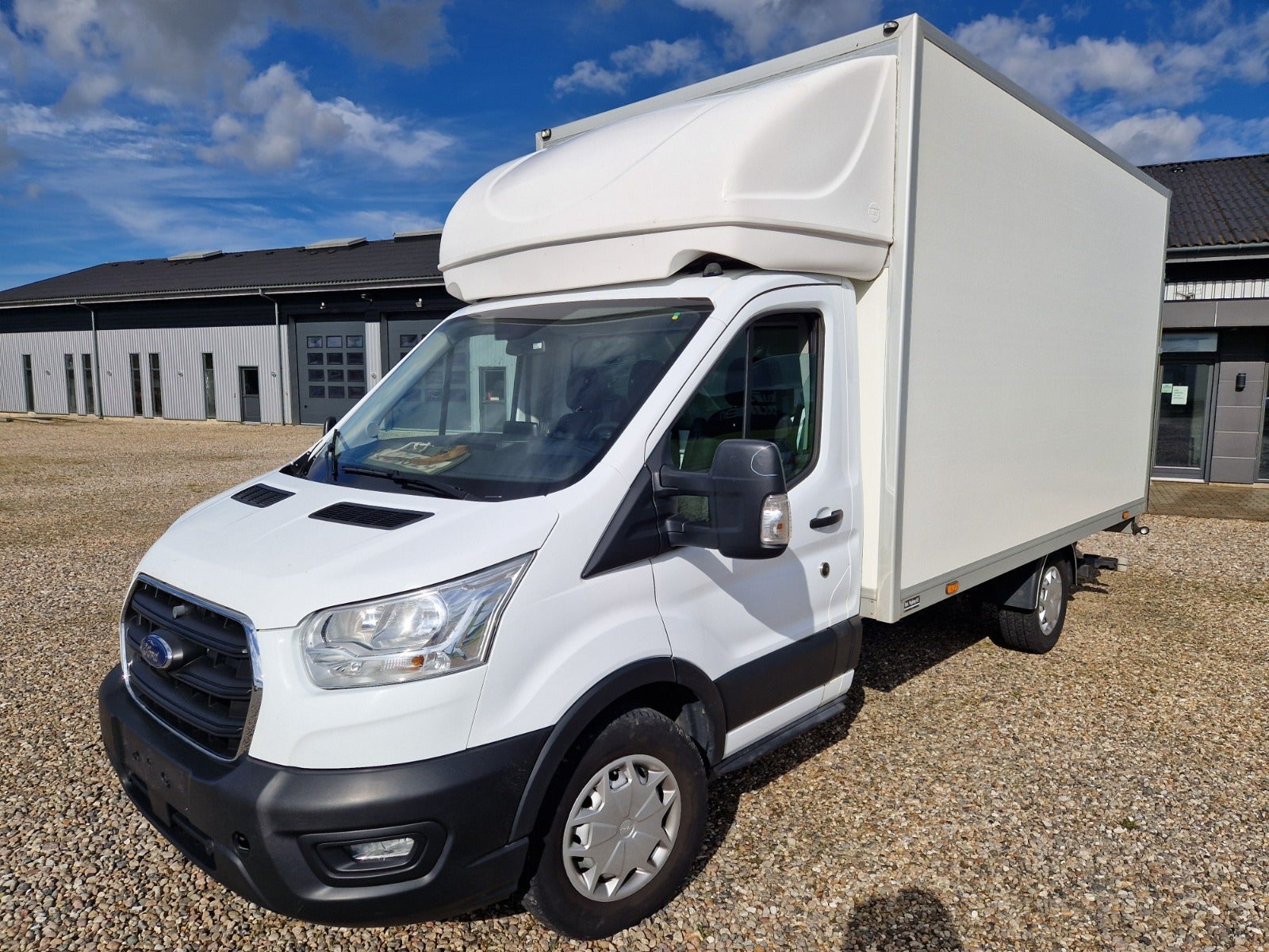 Billede af Ford Transit 350 L3 Chassis 2,0 TDCi 170 Alukasse m/lift aut. FWD