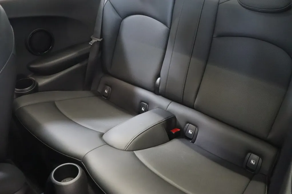 MINI Cooper SE Camden Edition