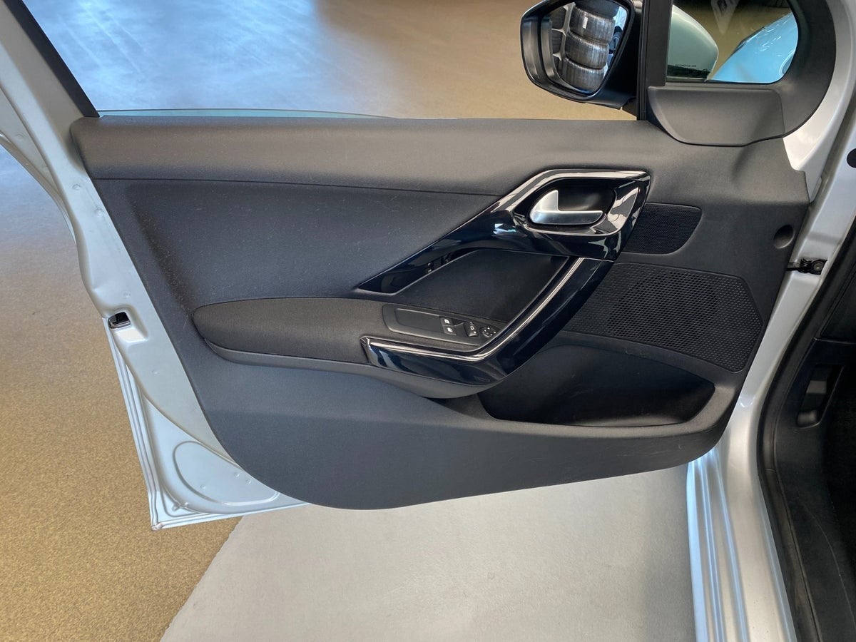Billede af Peugeot 208 1,2 VTi 82 Active