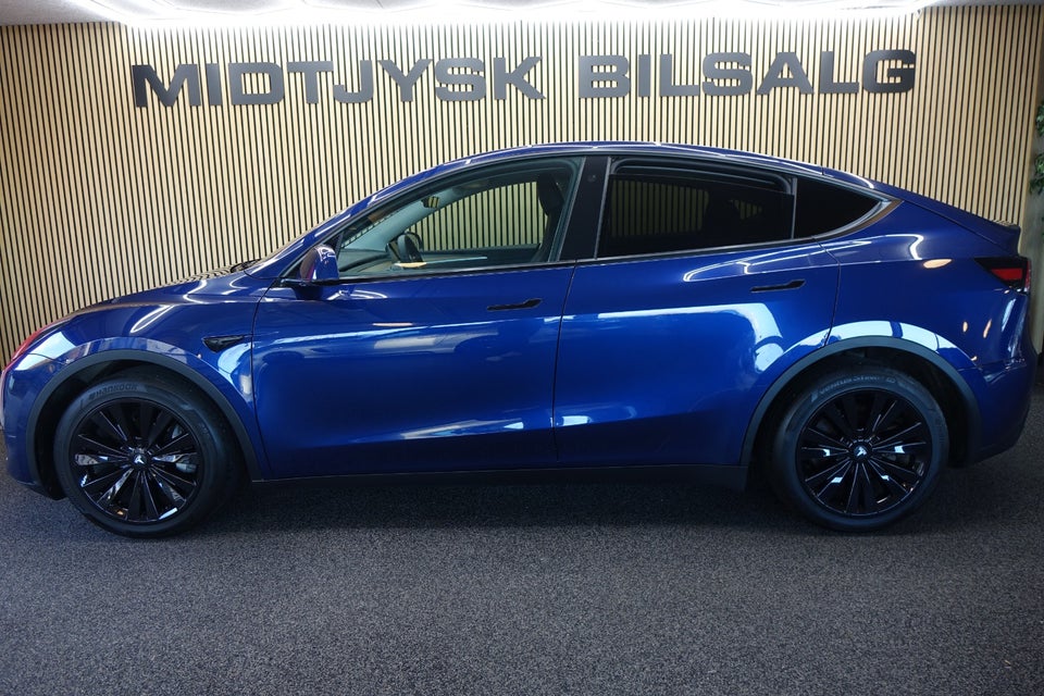 Tesla Model Y, Billede 2