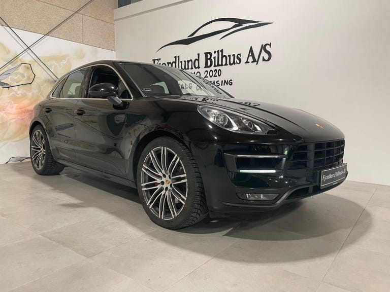 Porsche Macan Turbo PDK