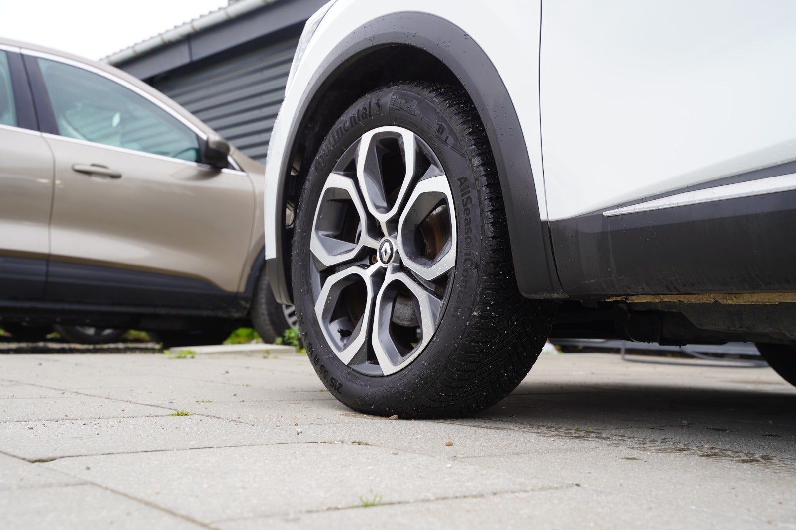 Billede af Renault Captur 1,6 E-Tech Intens