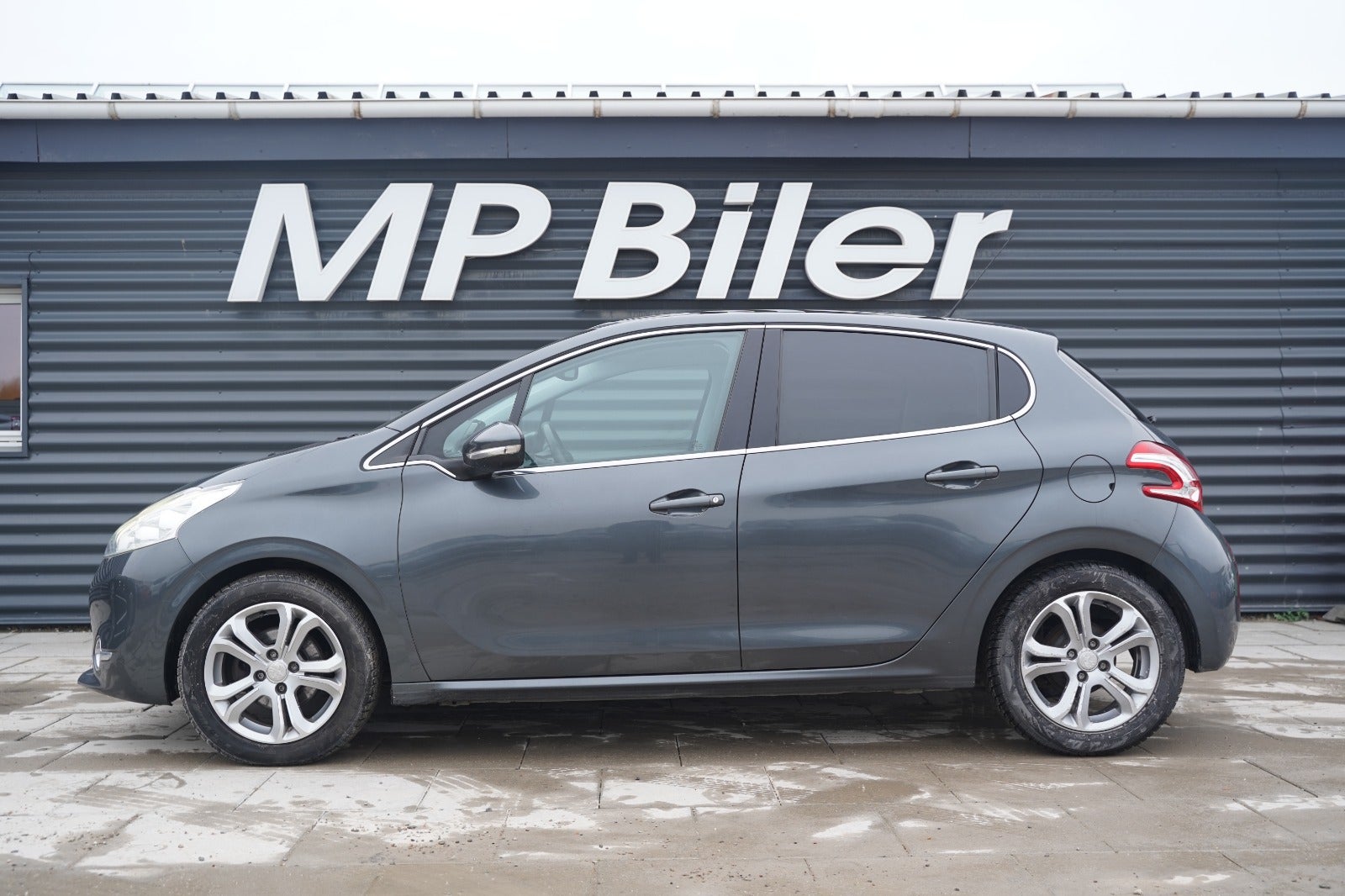 Billede af Peugeot 208 1,2 VTi Allure Sky