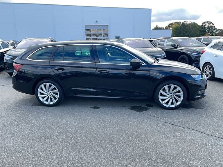 Skoda Octavia TSi iV Plus Combi DSG