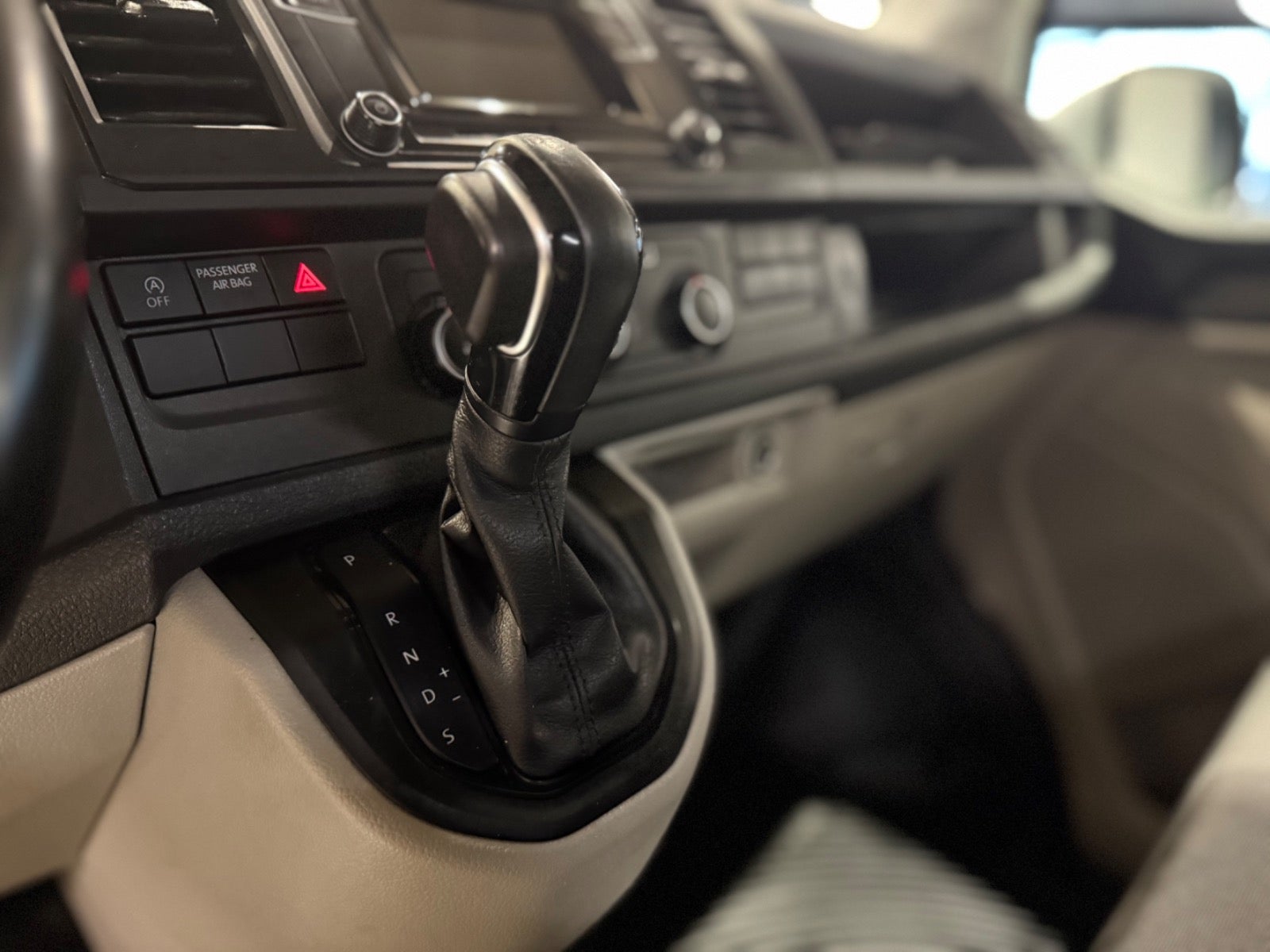 Billede af VW Transporter 2,0 TDi 150 Kassevogn DSG lang