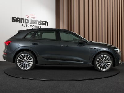 Audi e-tron Prestige quattro Van
