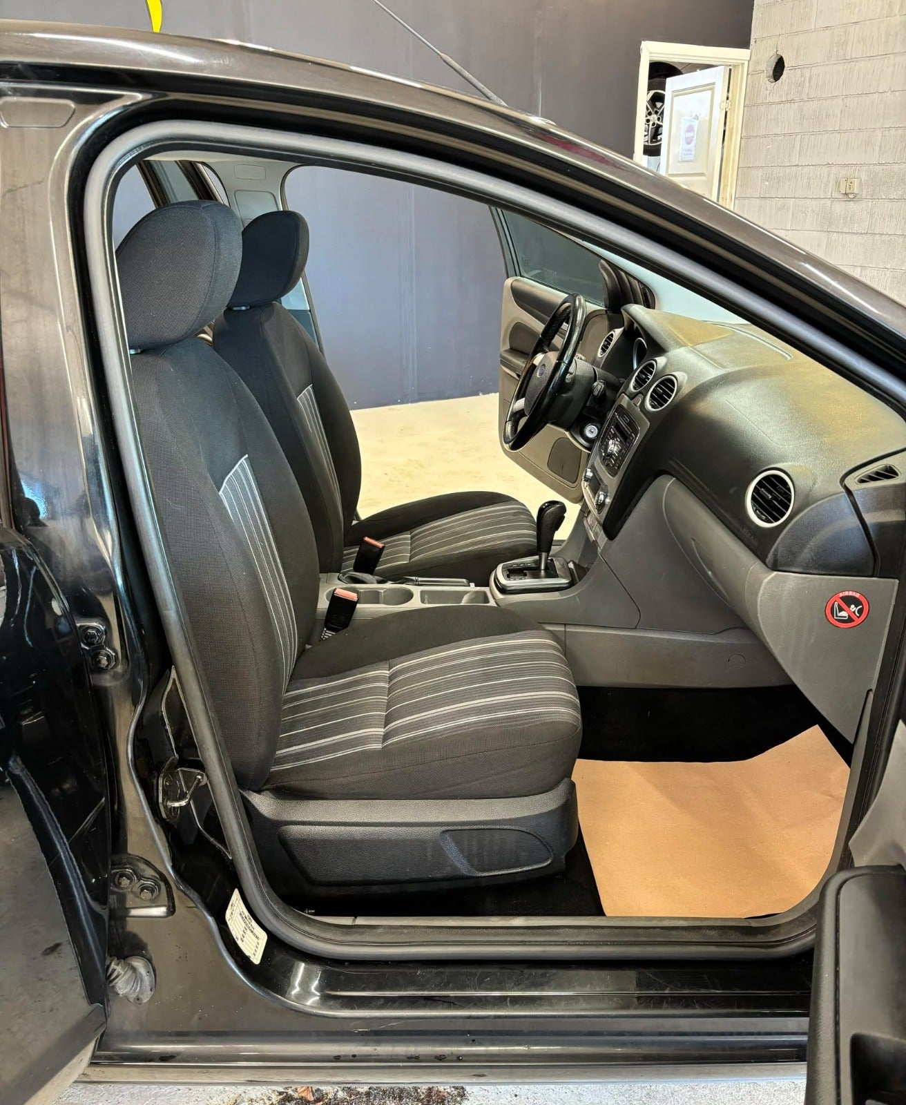 Billede af Ford Focus 1,6 Titanium stc. aut.