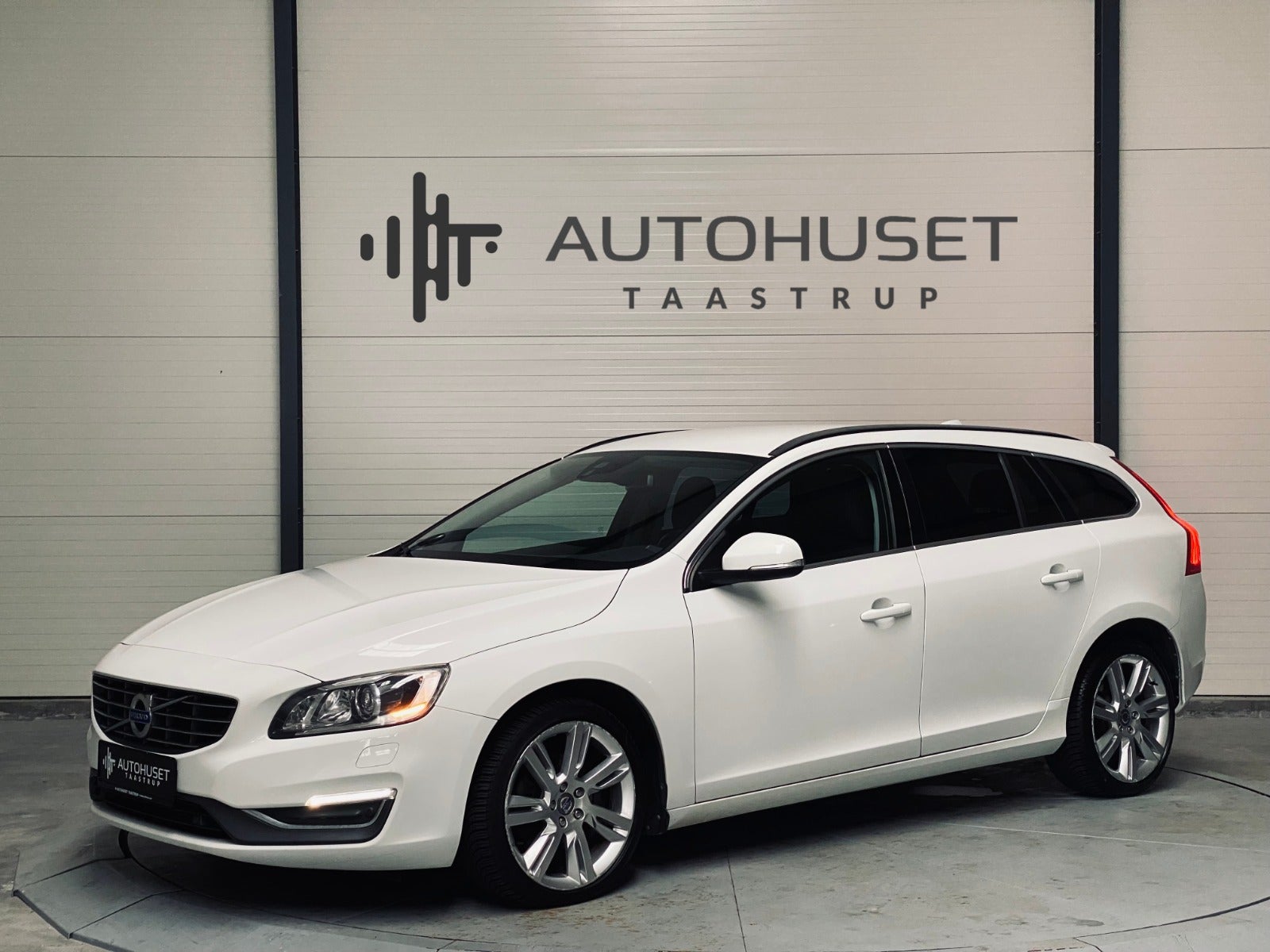 Volvo V60 2,0 D4 181 Momentum aut.