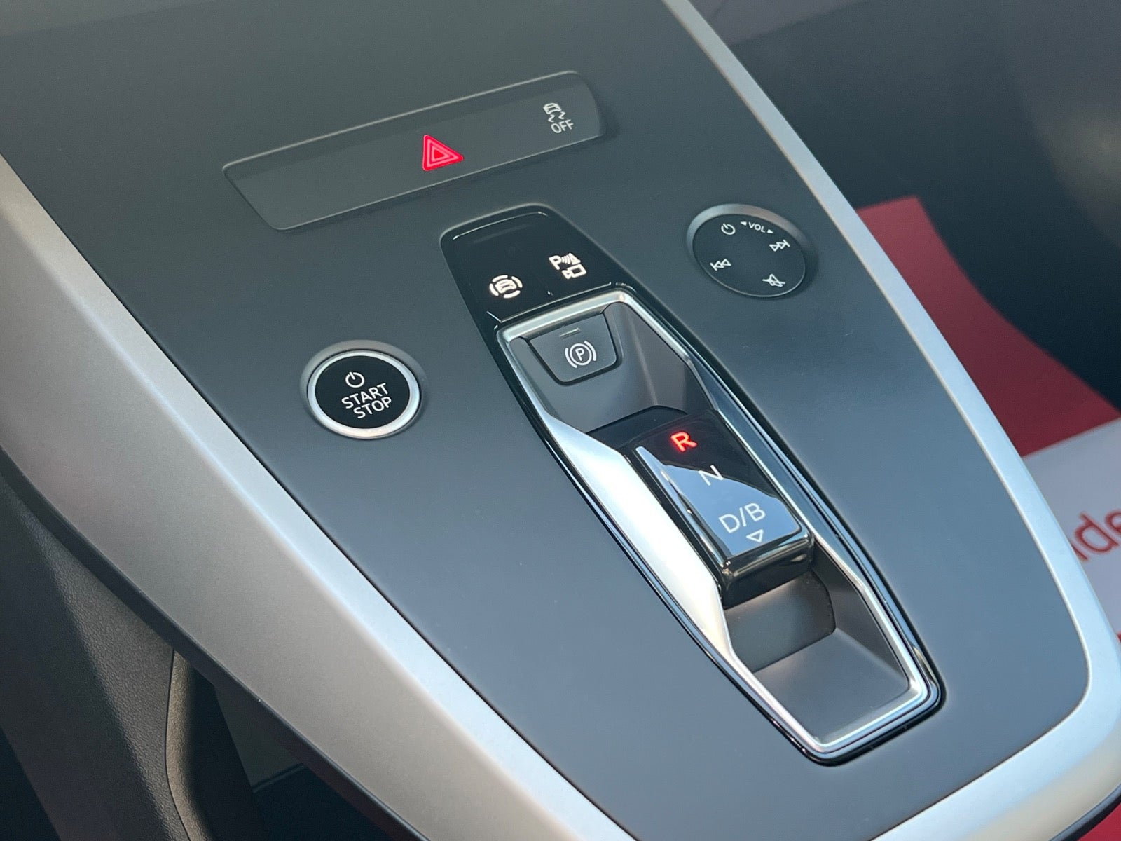 Audi Q4 e-tron Attitude