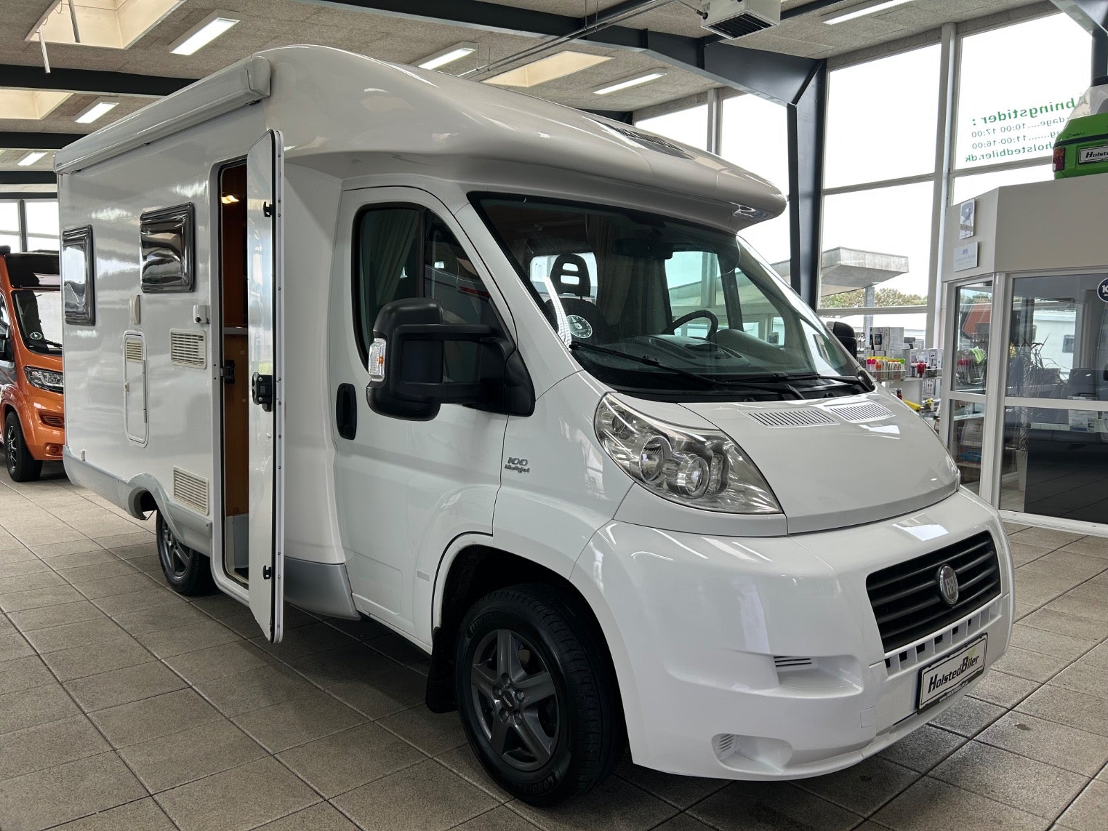 Fiat McLouis Lagan 250