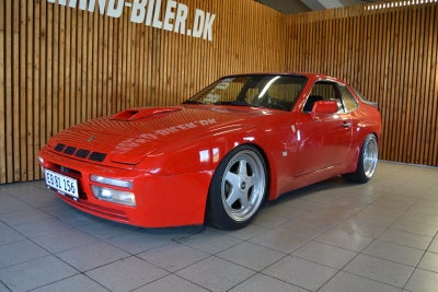 Porsche 924 2,0 Turbo Benzin modelår 1979 km 78000 Rød nysynet, Unik og velholdt Porsche 924 Turbo

