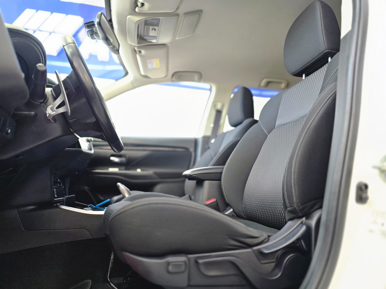 Billede af Mitsubishi Outlander 2,4 PHEV Inform+ CVT 4WD