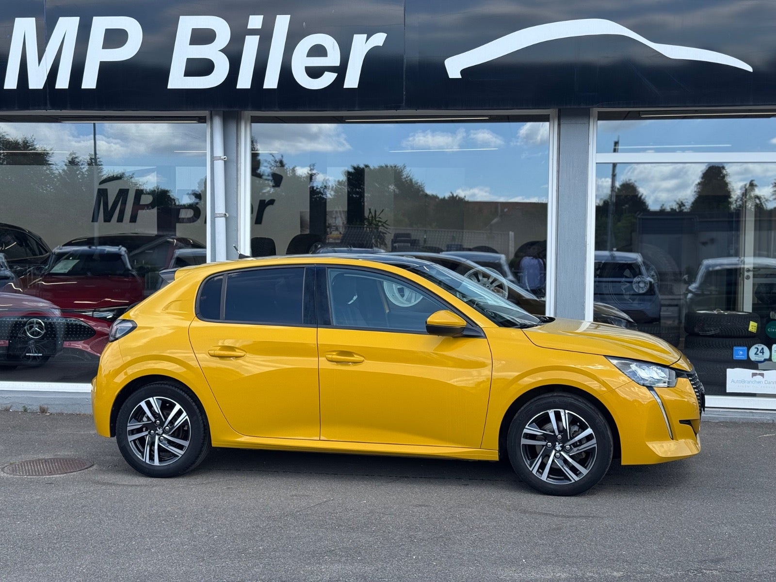 Billede af Peugeot 208 1,5 BlueHDi 100 Allure Sky