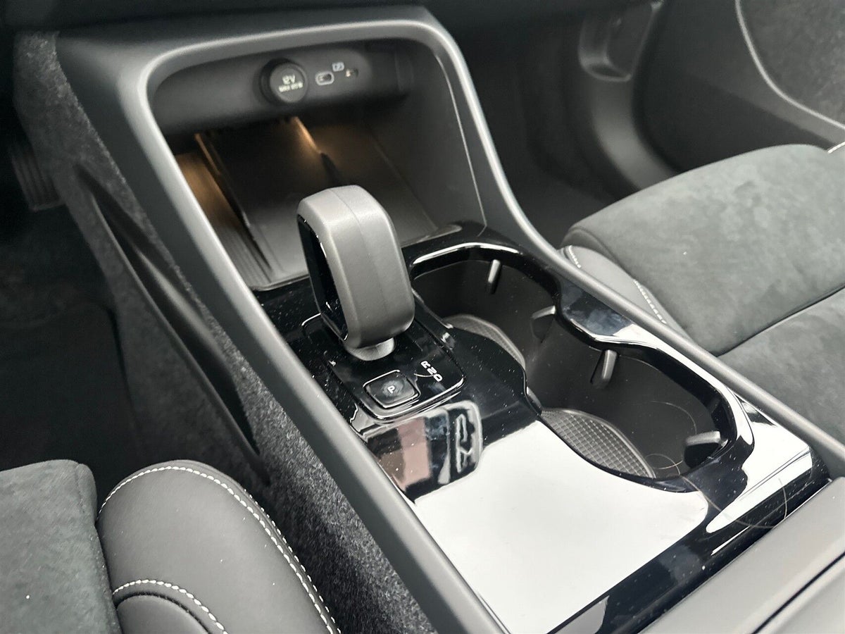 Volvo EX40 Extended Range Black Edition Excess billede 16