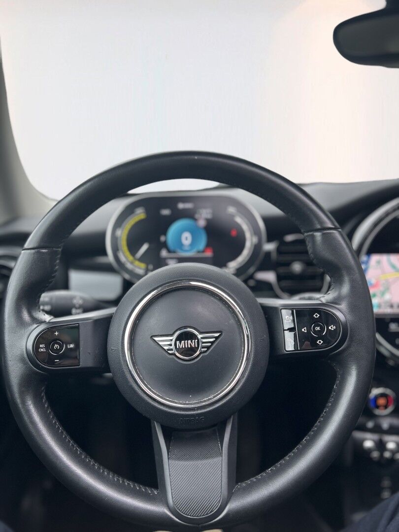 MINI Cooper SE Camden Edition