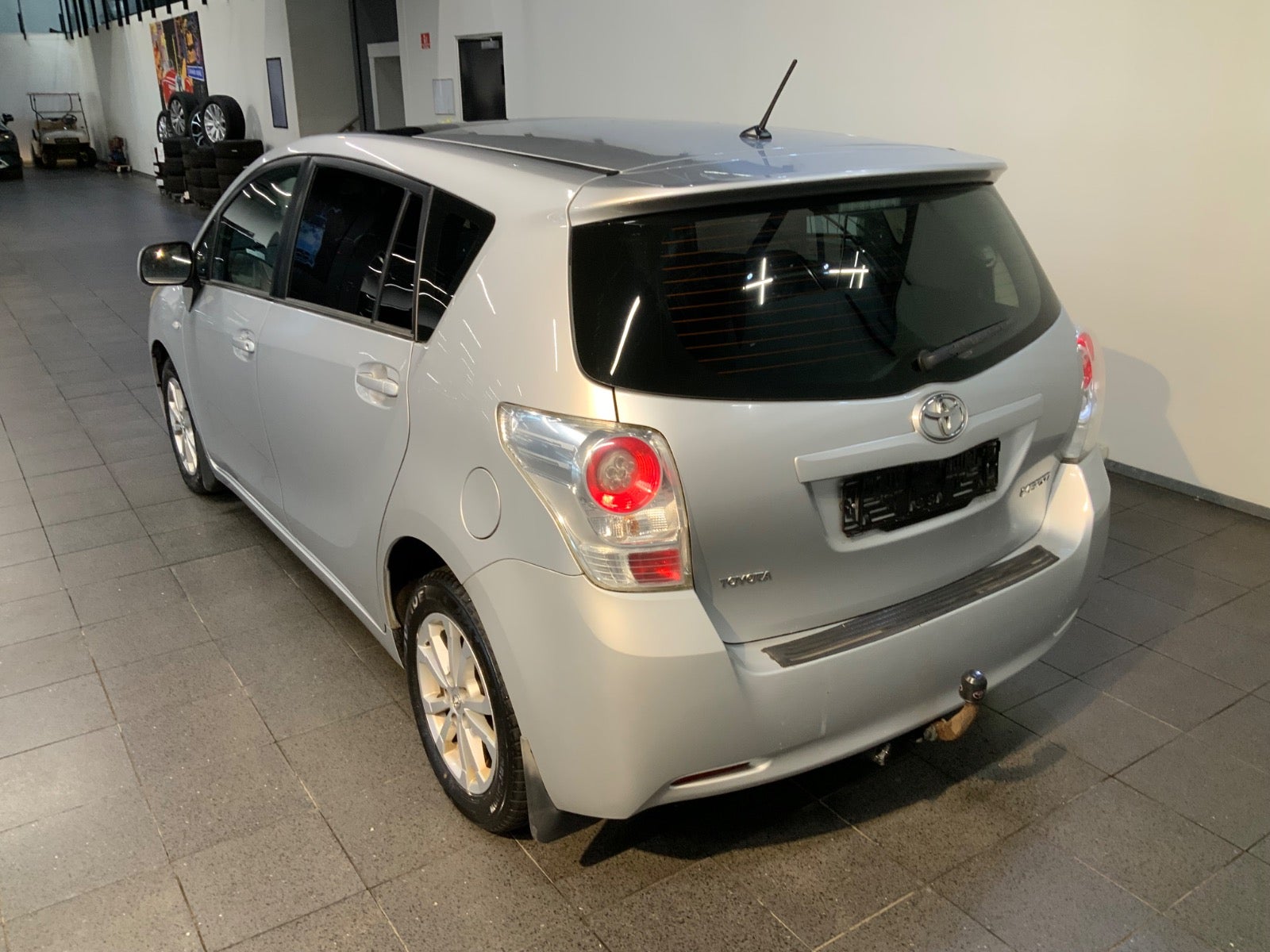 Toyota Verso (4/8)