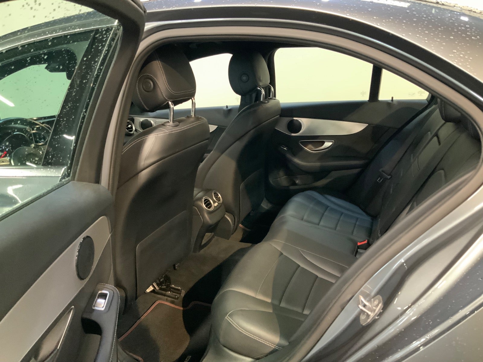 Mercedes-Benz C 300 (7/8)