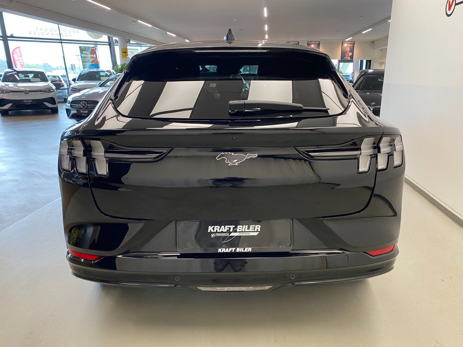 Billede af Ford Mustang Mach-E 98 Premium Extended Range
