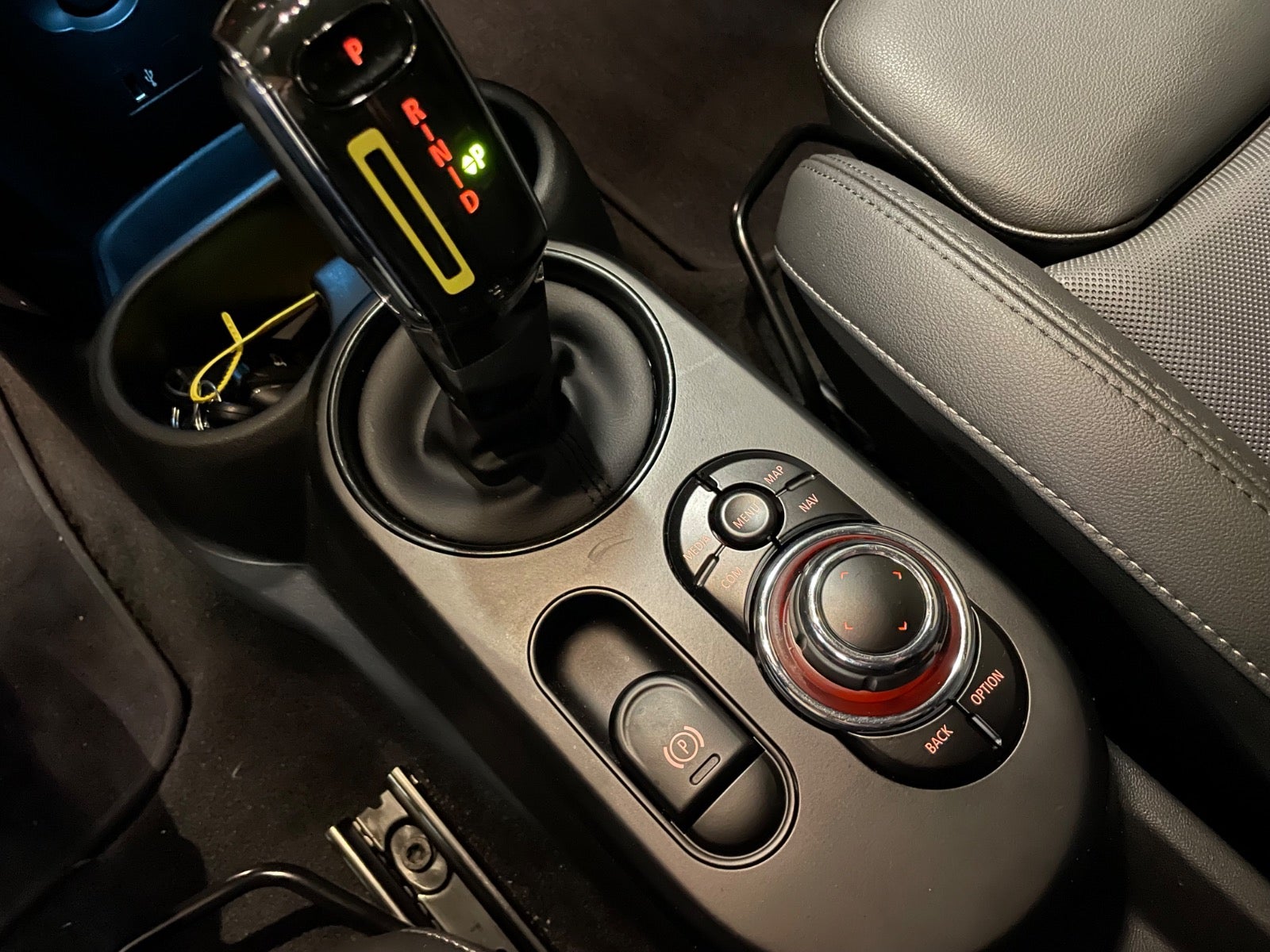 MINI Cooper SE Classic Trim