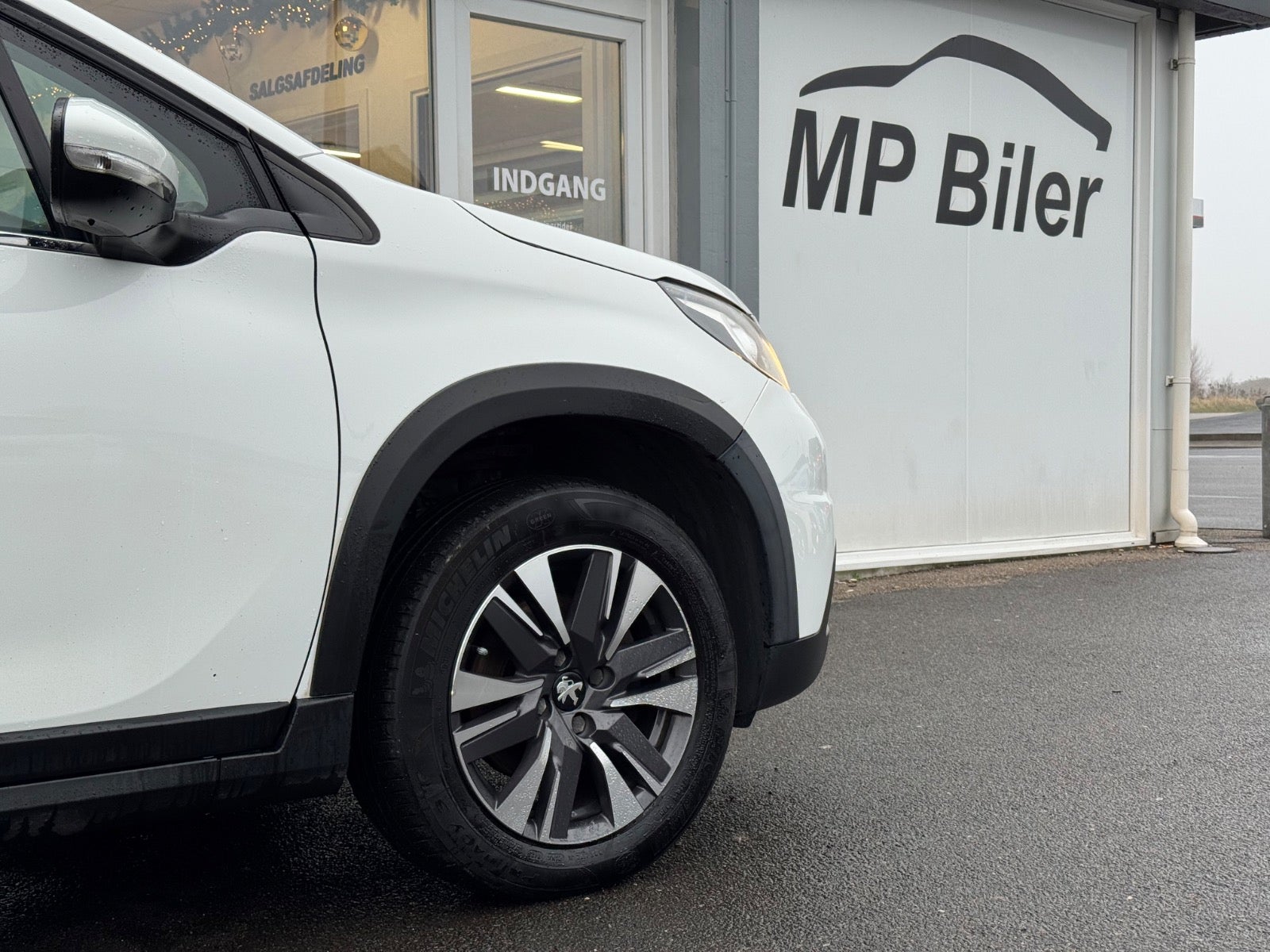 Billede af Peugeot 2008 1,5 BlueHDi 100 Allure Sky