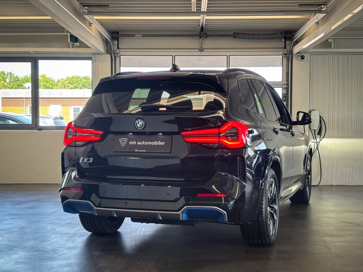 Billede af BMW iX3  Charged M-Sport