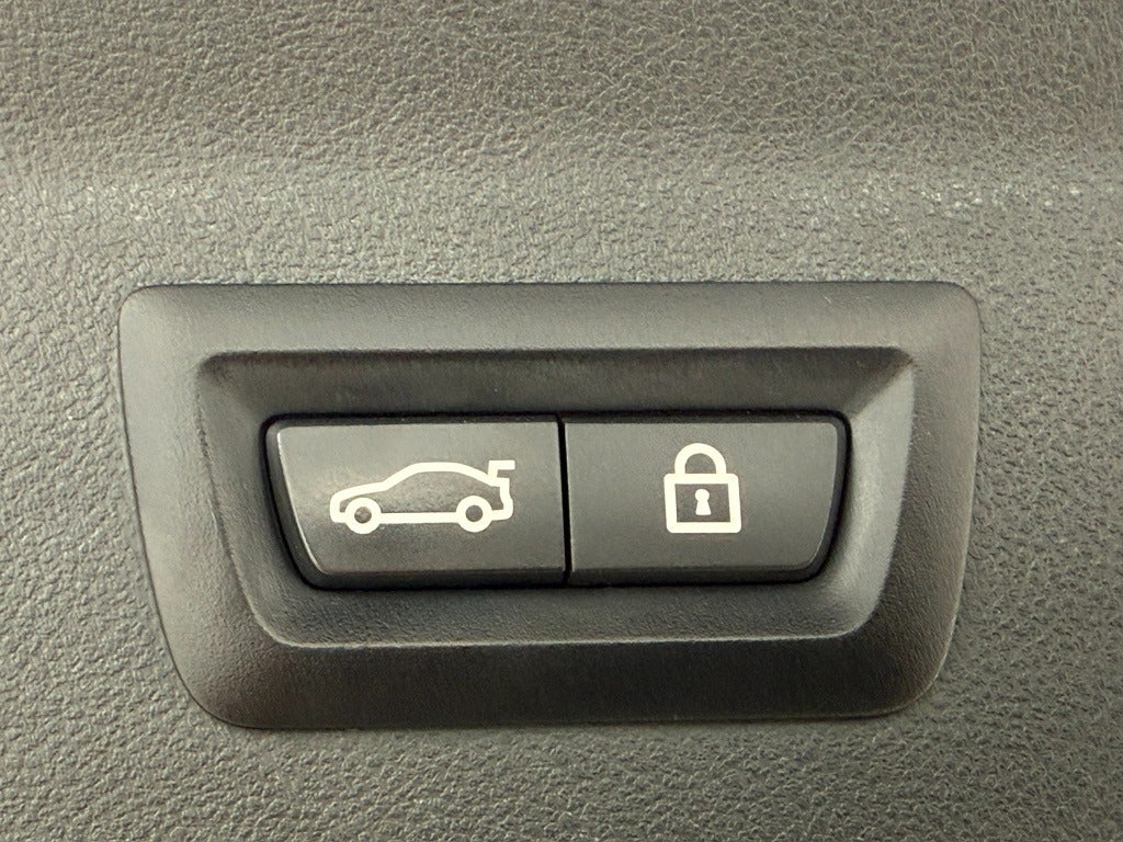 BMW iX3, Billede 18