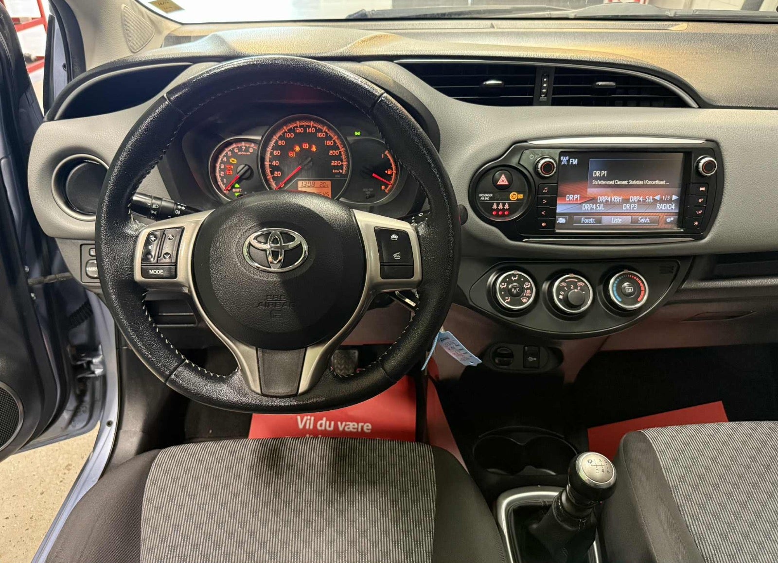 Billede af Toyota Yaris 1,3 VVT-i Skyview