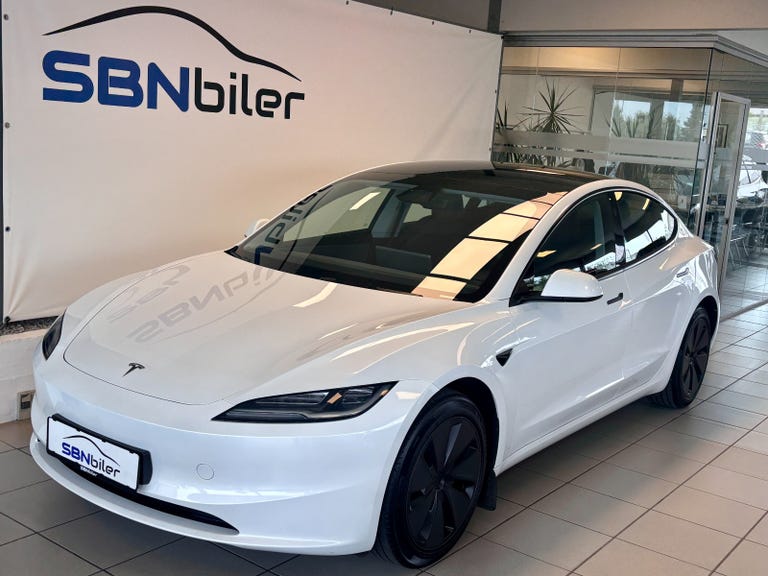 Tesla Model 3 RWD