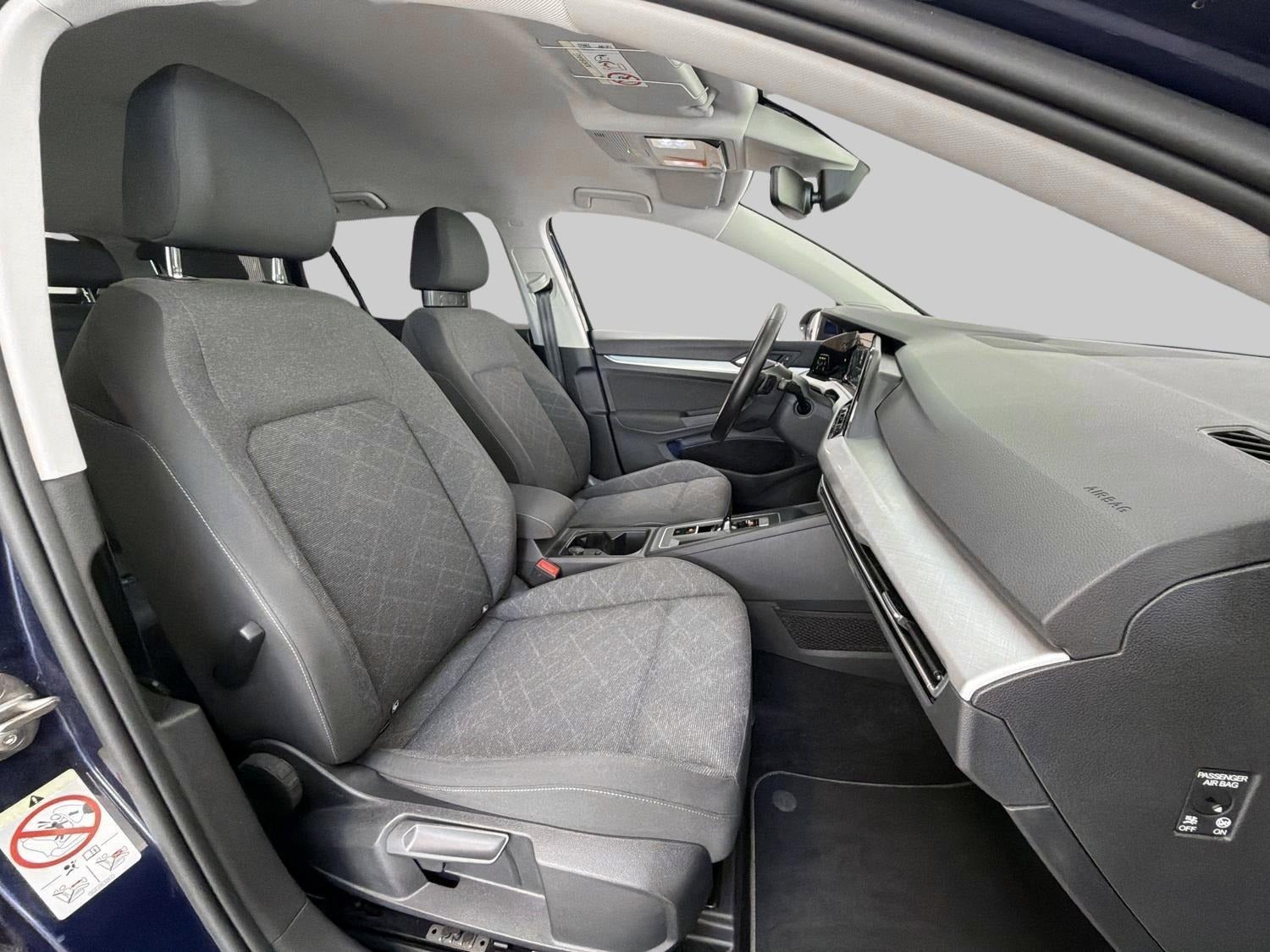 Billede af VW Golf VIII 1,5 eTSi 130 Life Variant DSG