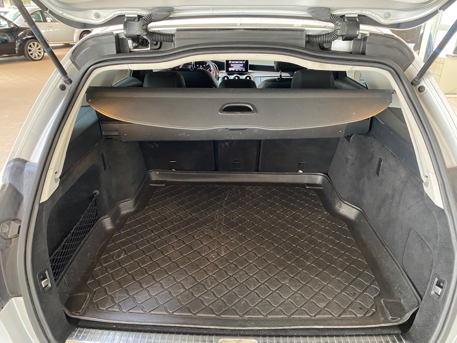 Mercedes C220 d AMG Line stc. aut. – 10