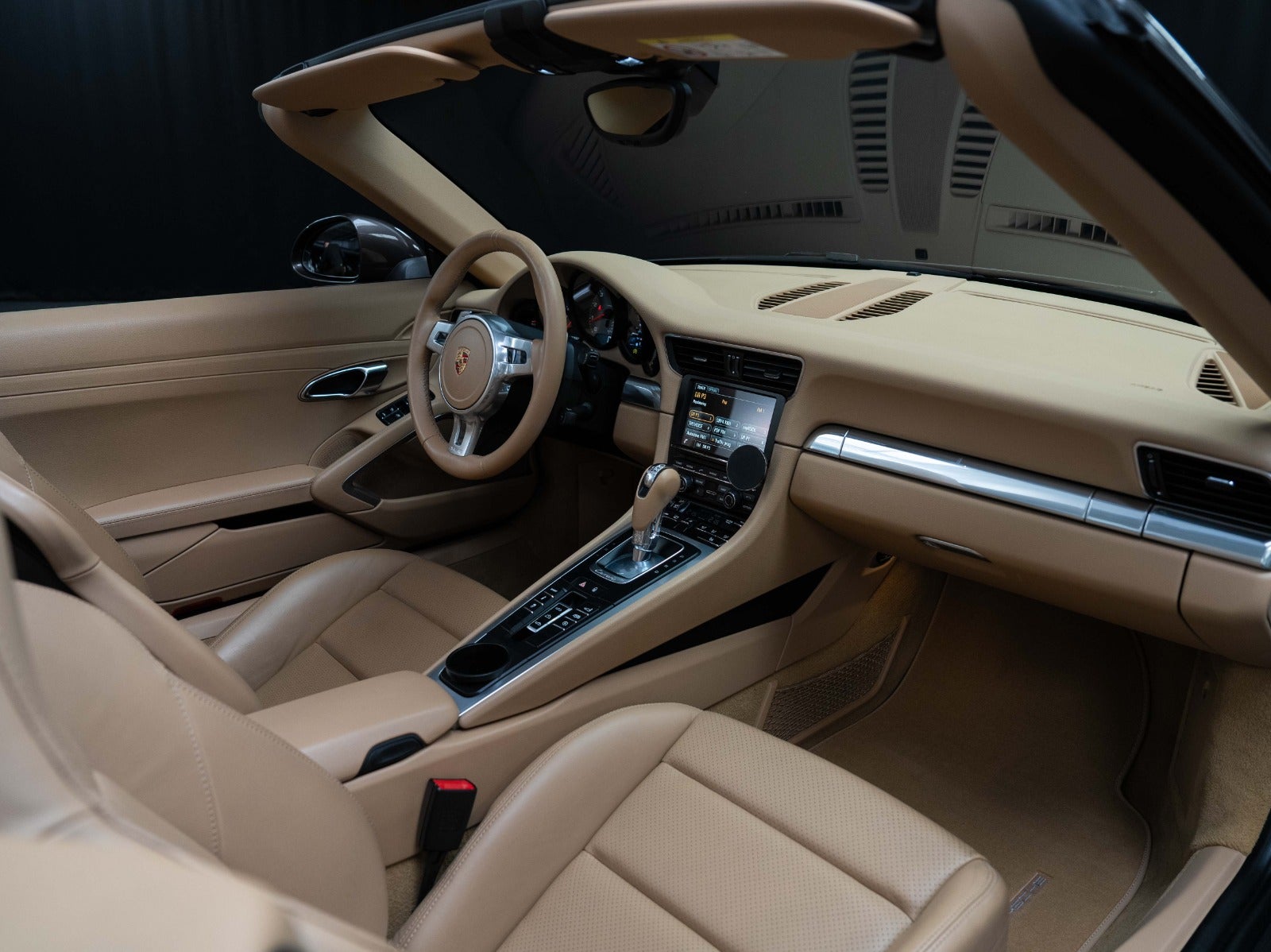 Gallery image 19 of 19