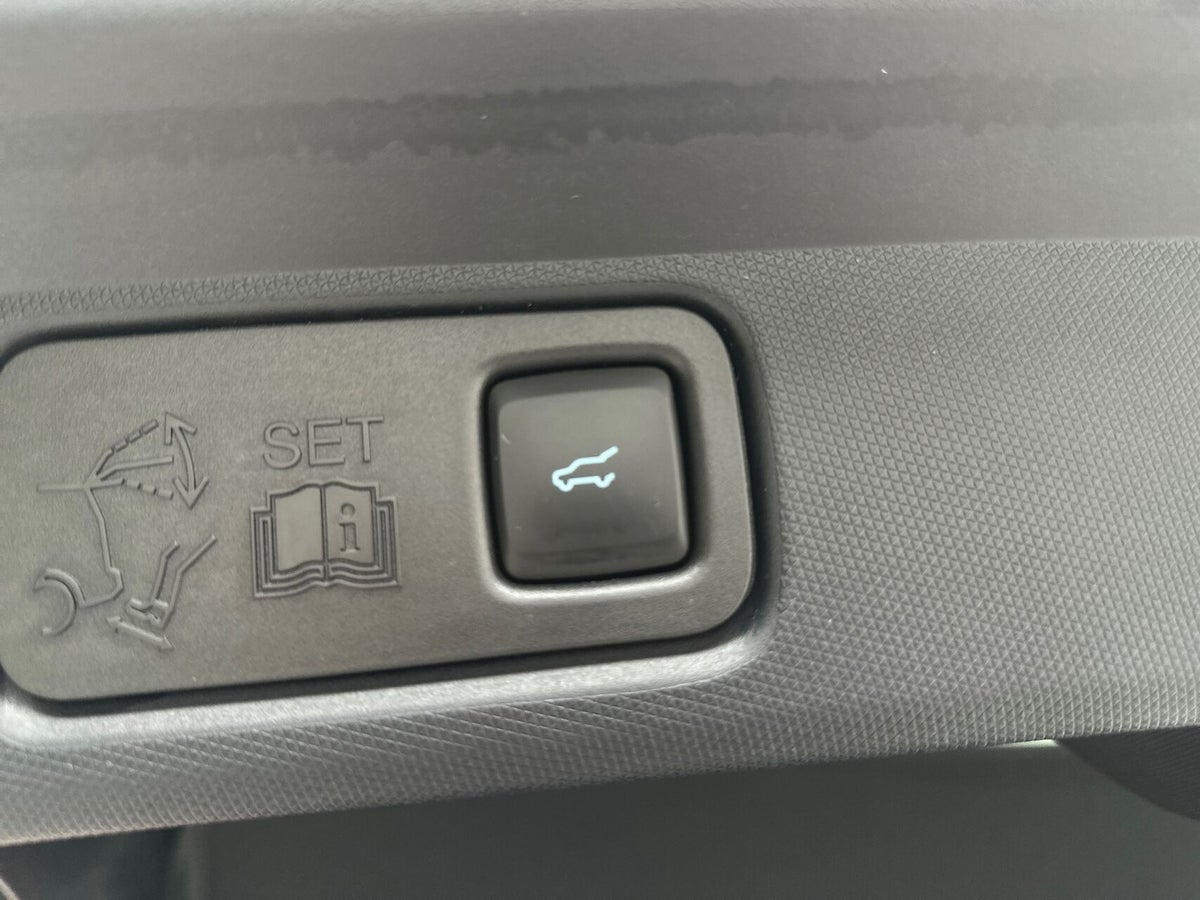 Ford Mustang Mach-E Premium Standard Range billede 18