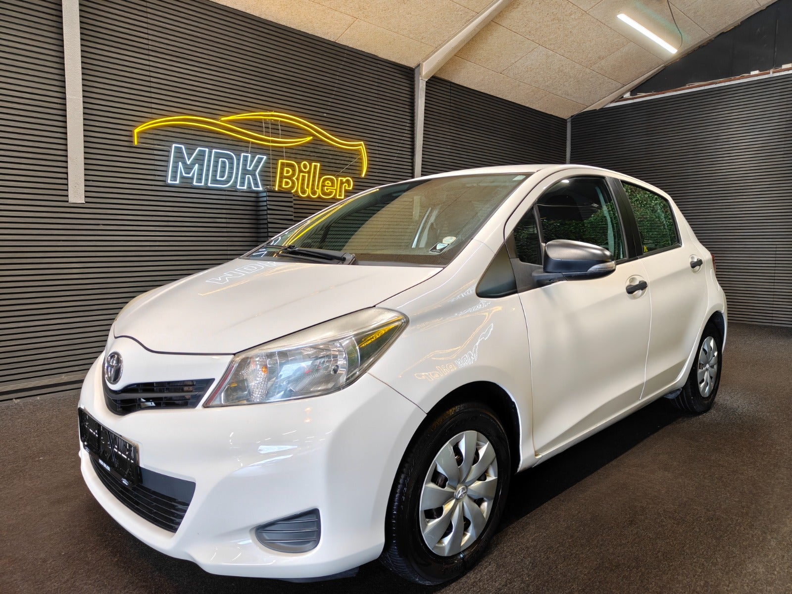 Billede af Toyota Yaris 1,0 VVT-i T1