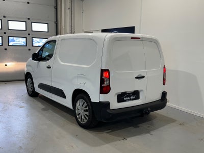 Peugeot Partner BlueHDi 100 L1V1 Plus Van
