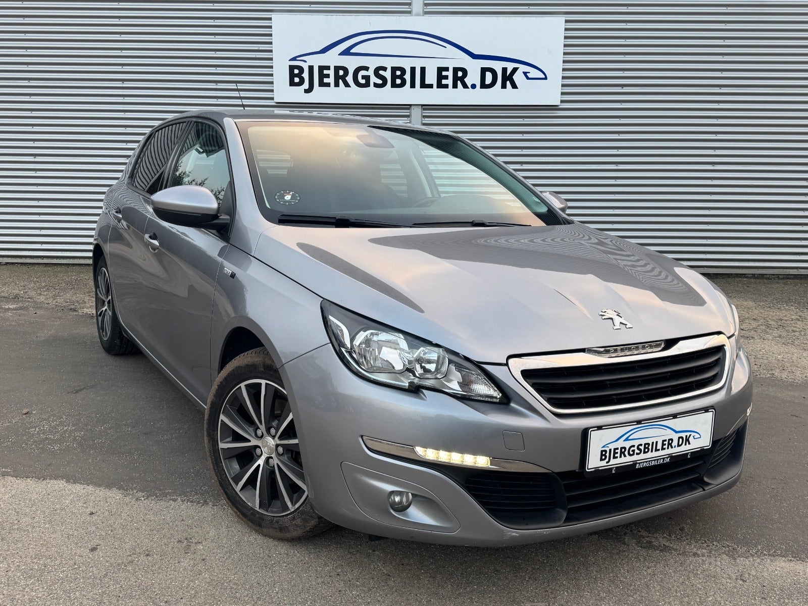 Peugeot 308 2016