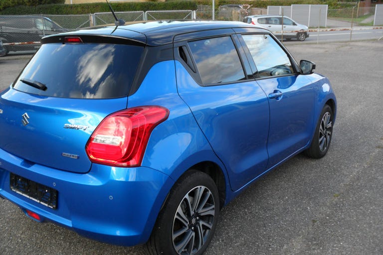 Suzuki Swift mHybrid Exclusive CVT