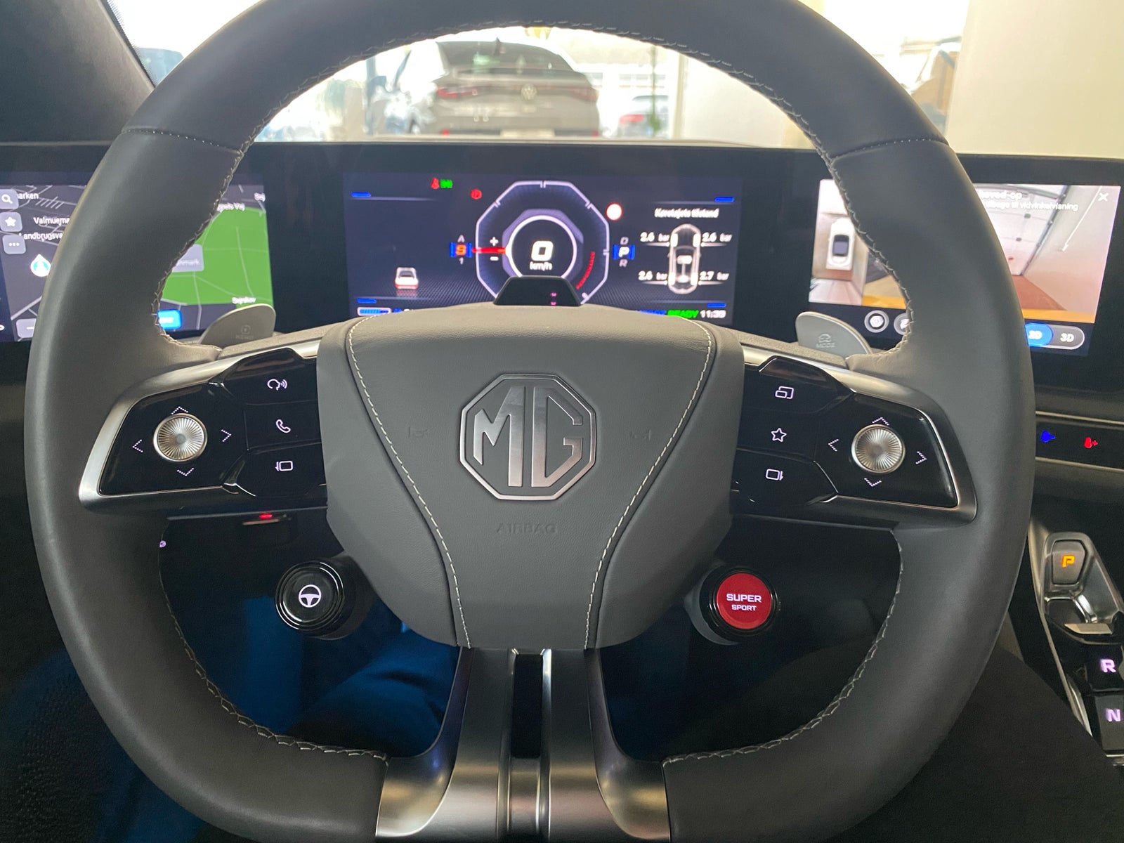 MG Cyberster Trophy Long Range